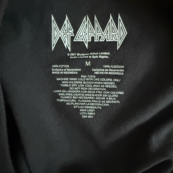 Def Leppard Women’s Black Graphic Band T-Shirt Size Medium - Picture 3 of 4